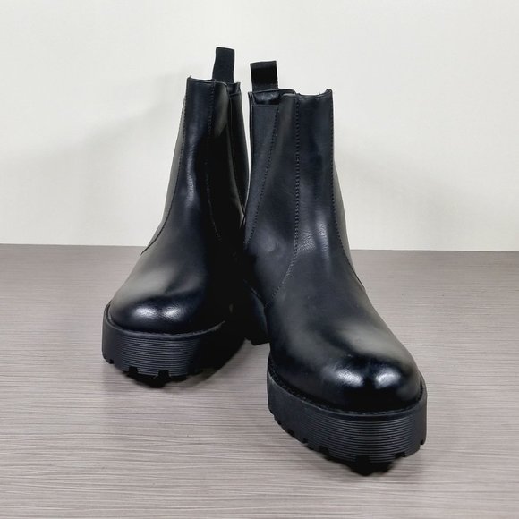 Dirty Laundry Maps Lug Sole Chelsea Booties, Black Faux Leather, Womens Size 9 M - Picture 4 of 11